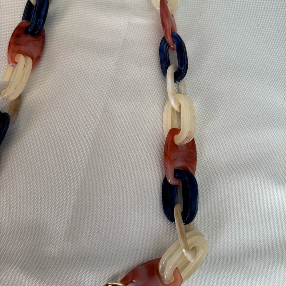 Elegant Multicolor Purse Chain NWOT - Picture 3 of 3
